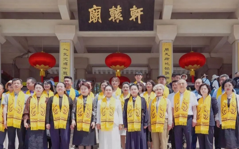 全聯(lián)女企業(yè)家商會(huì)走進(jìn)黃帝陵溯源尋根、凝心鑄魂