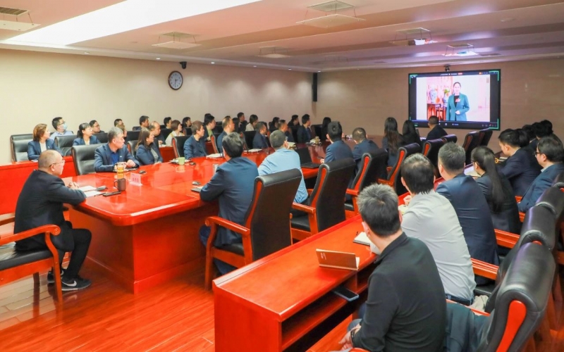 融誠物產集團召開深入學習貫徹民營企業(yè)座談會和全國兩會精神宣講會